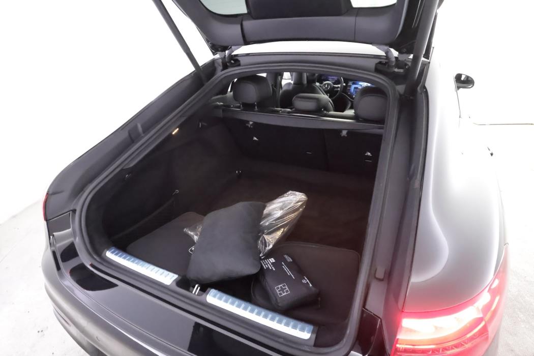 MERCEDES-BENZ EQS 2025