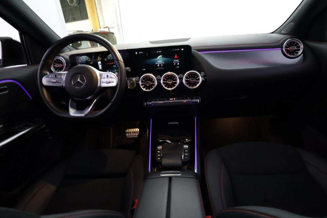 MERCEDES-BENZ EQA 2022