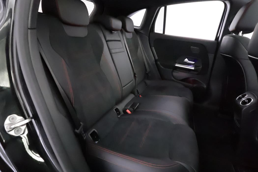MERCEDES-BENZ EQA 2022