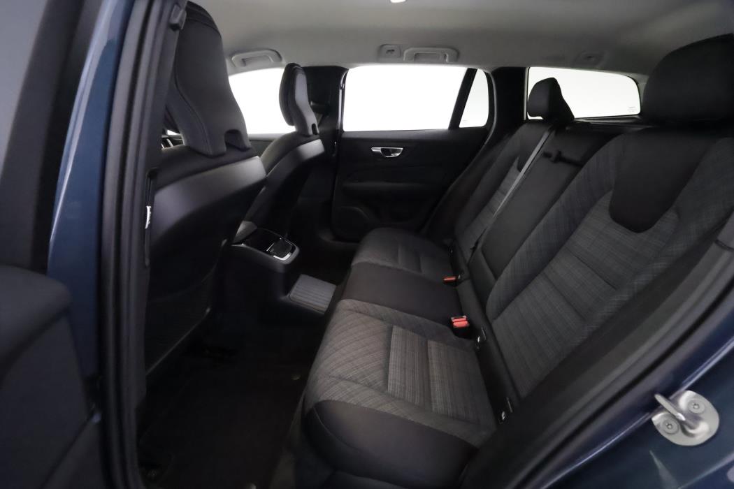 VOLVO V60 2026