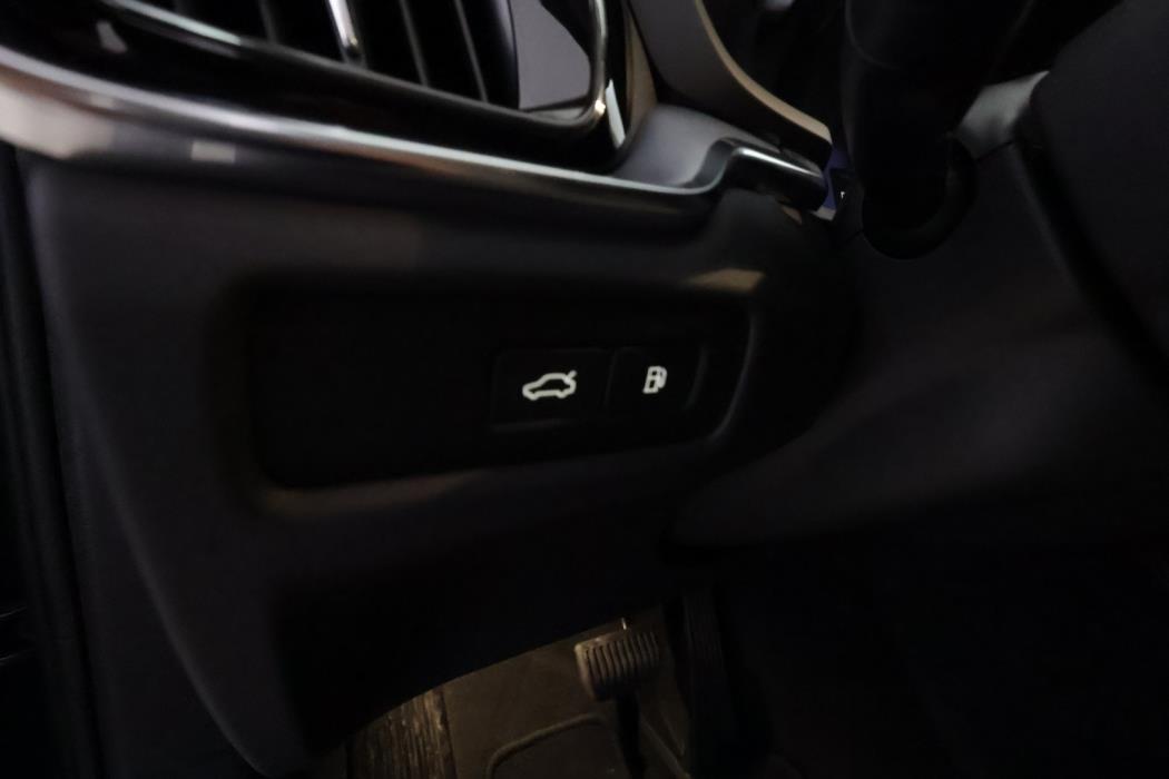 VOLVO V60 2026