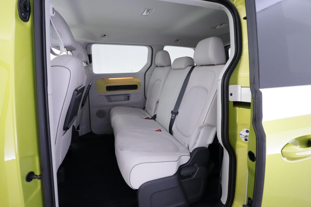 VOLKSWAGEN ID. Buzz 2024