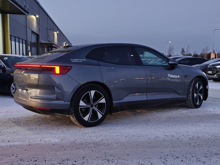 POLESTAR 4 2025