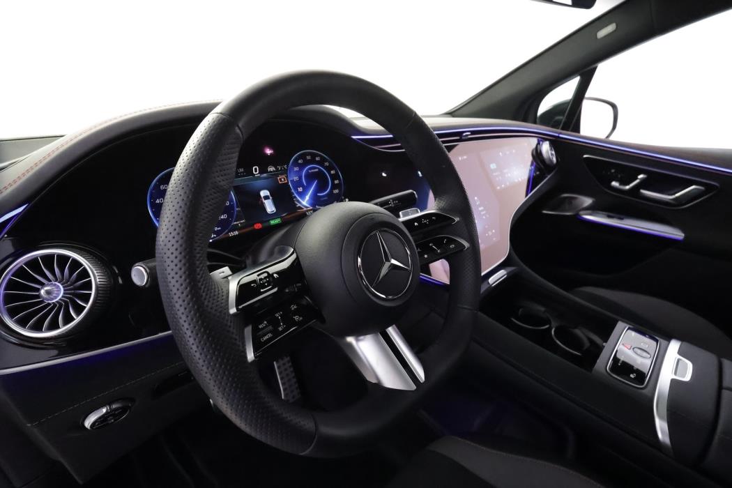 MERCEDES-BENZ EQE SUV 2025