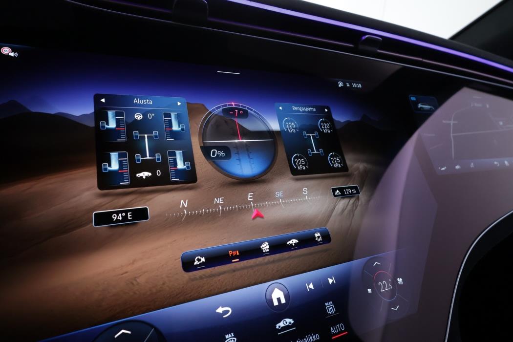 MERCEDES-BENZ EQE SUV 2025