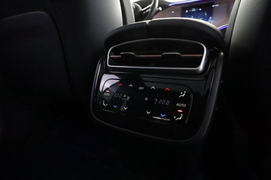 MERCEDES-BENZ EQE SUV 2025