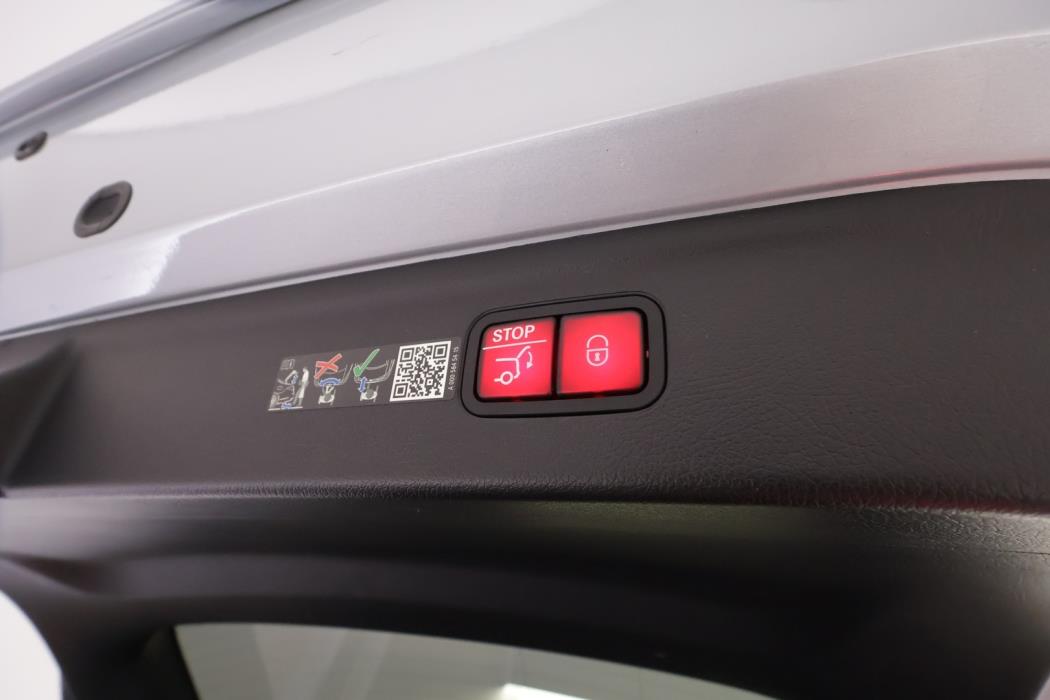 MERCEDES-BENZ EQE SUV 2025