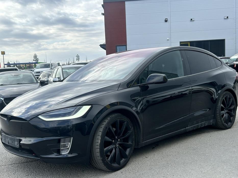 TESLA MODEL X 2018