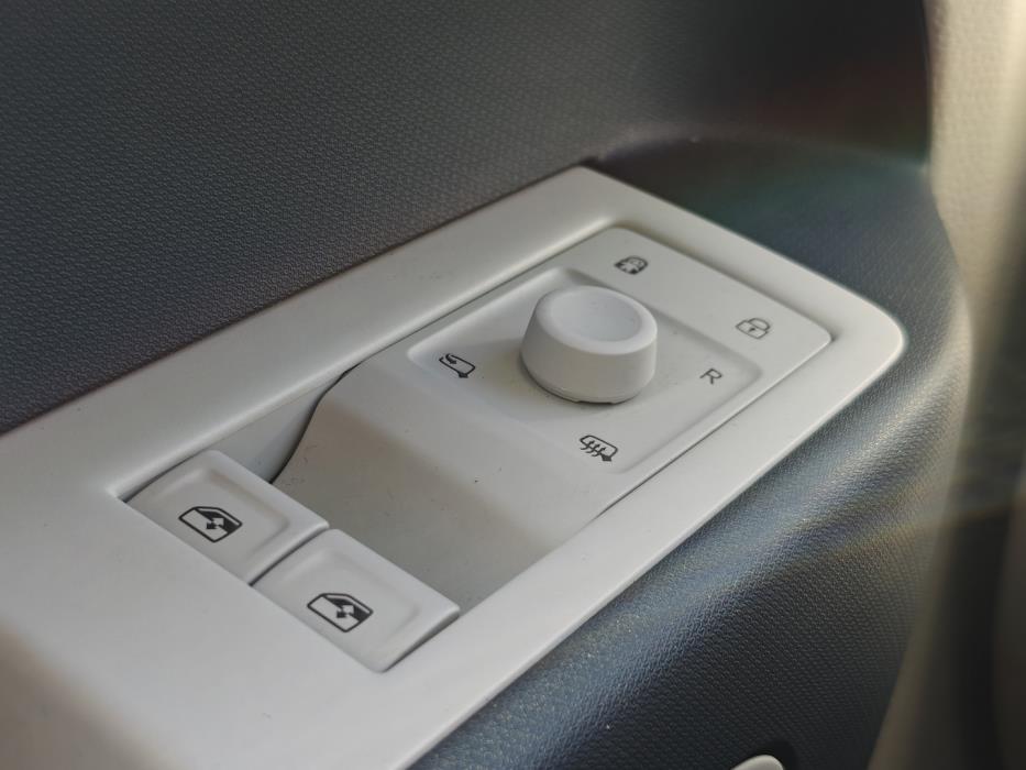 VOLKSWAGEN ID. BUZZ 2023