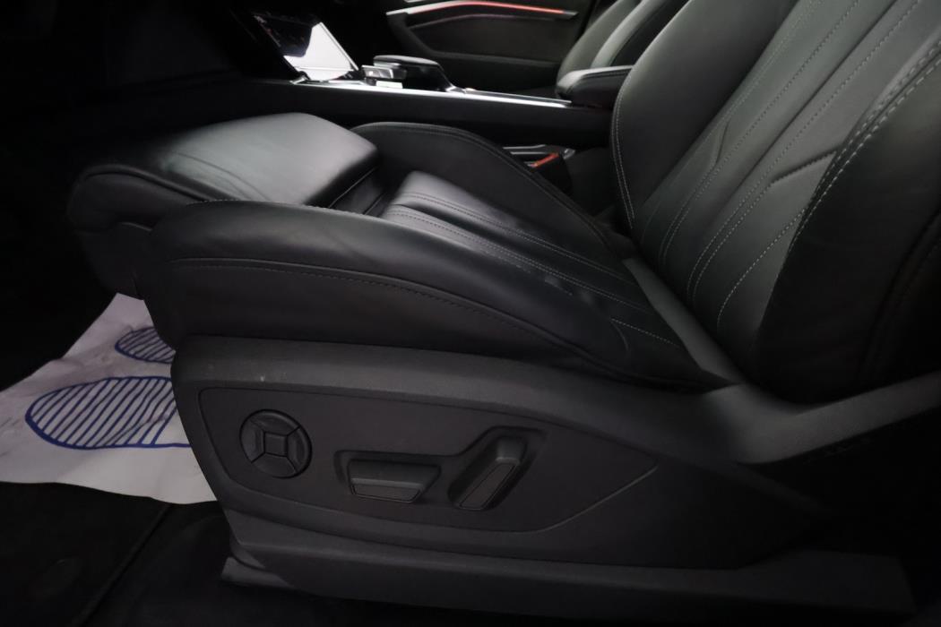 AUDI E-TRON 2021