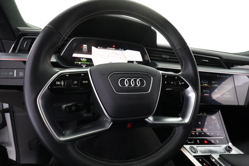 AUDI E-TRON 2021