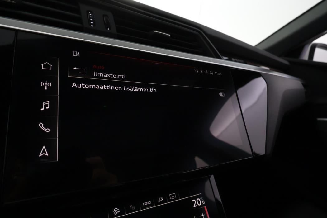 AUDI E-TRON 2021