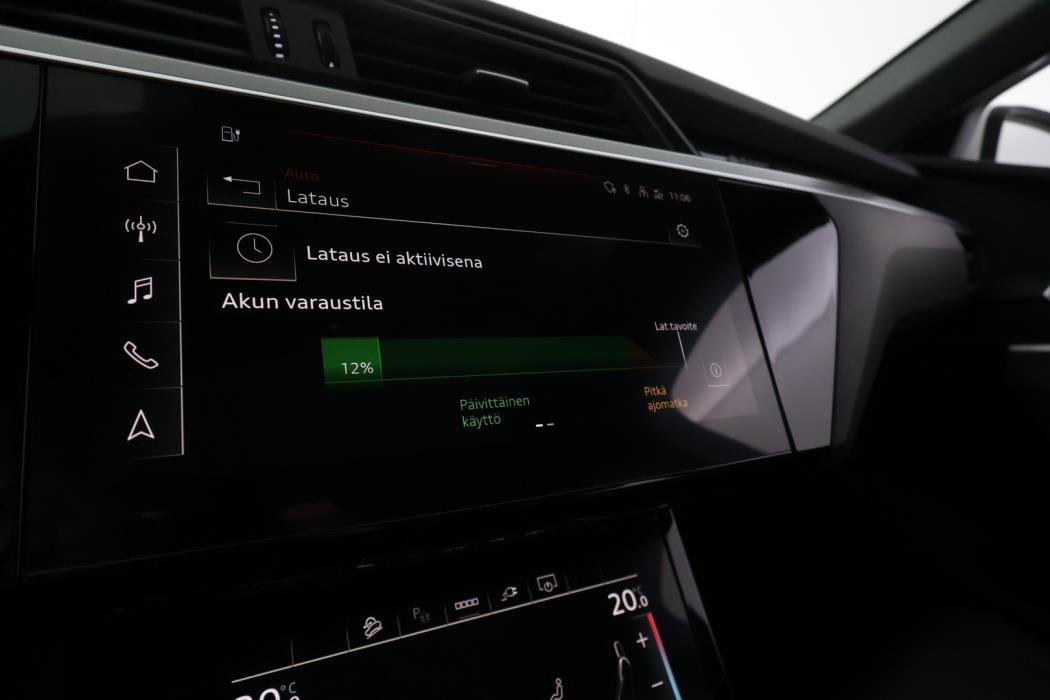 AUDI E-TRON 2021
