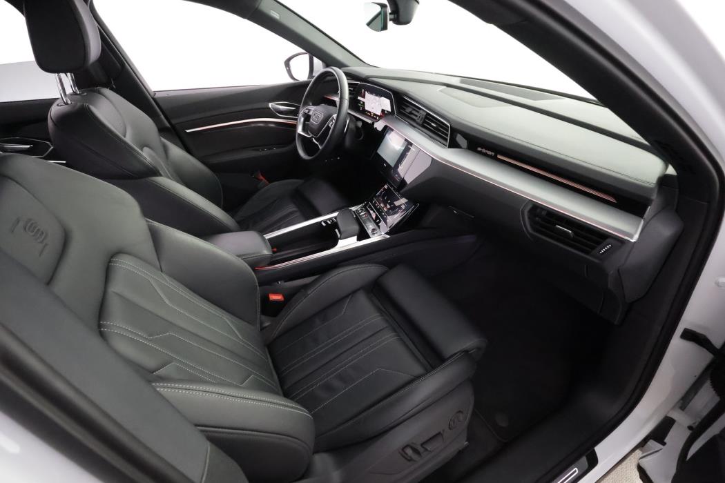 AUDI E-TRON 2021