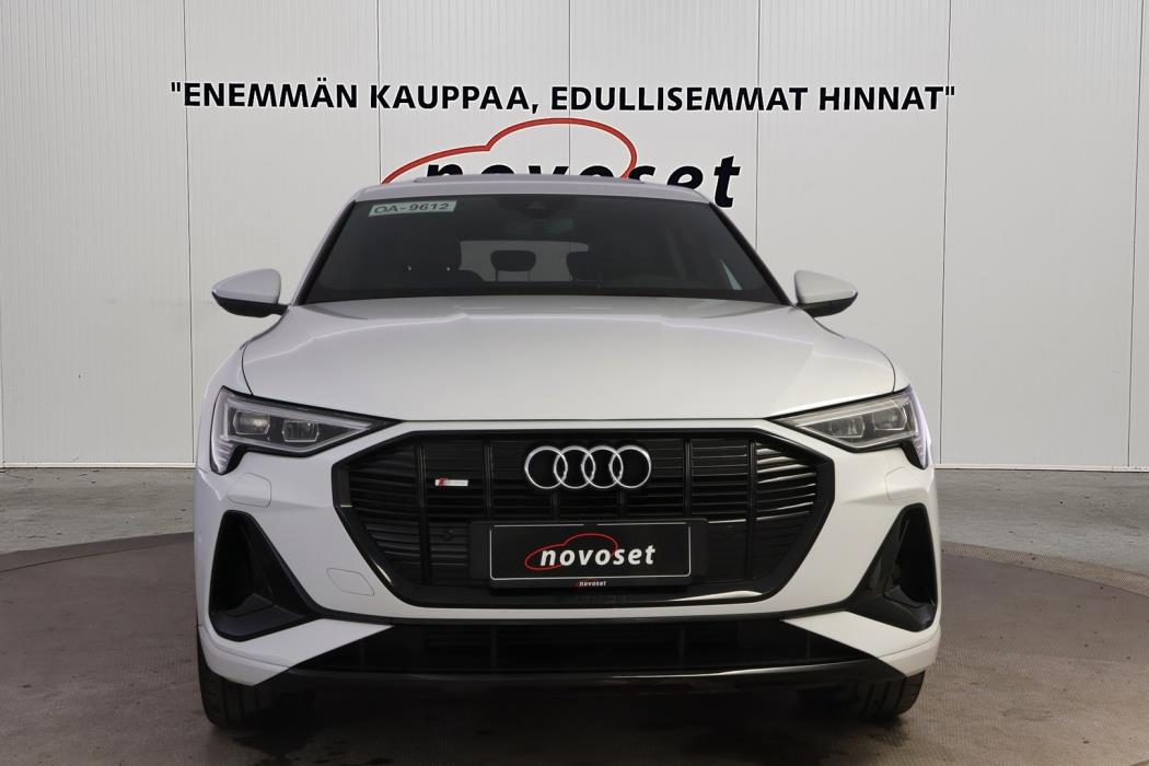AUDI E-TRON 2021