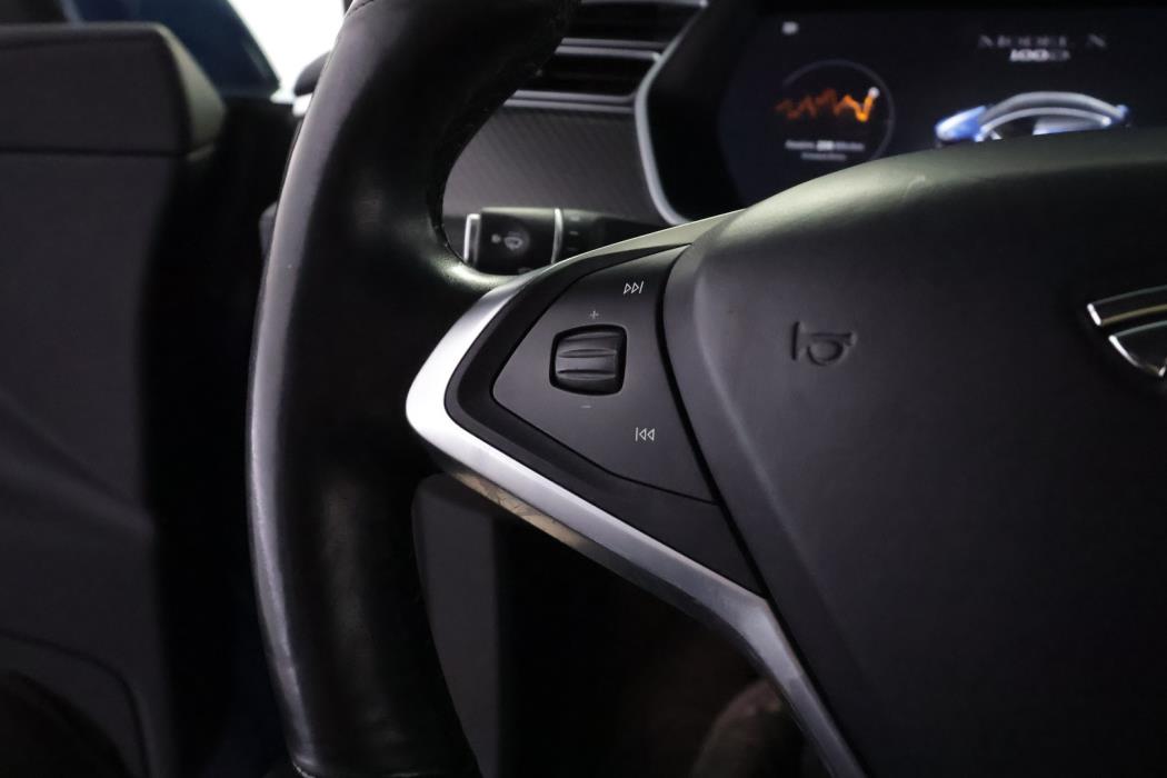 TESLA MODEL X 2017