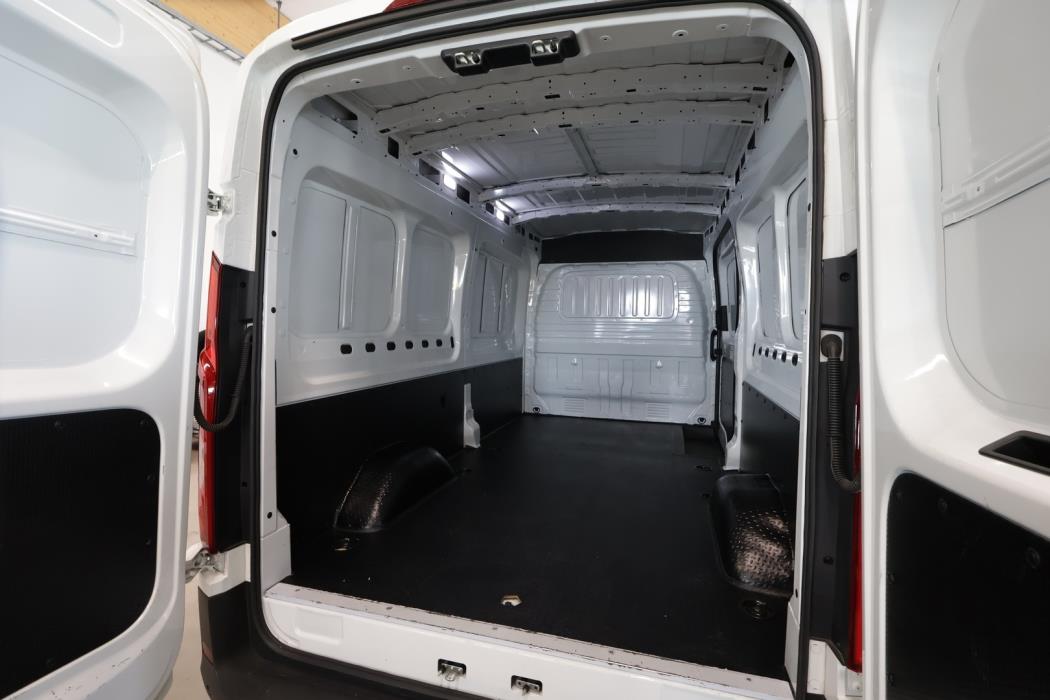 MAXUS E-DELIVER 9 2024