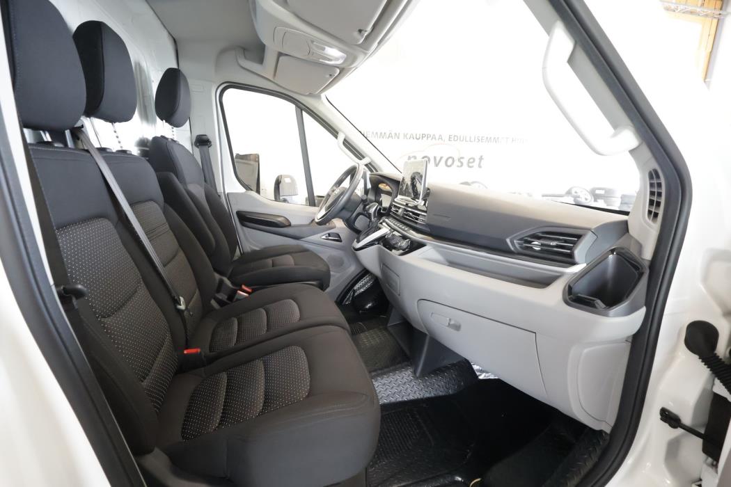 MAXUS E-DELIVER 9 2024
