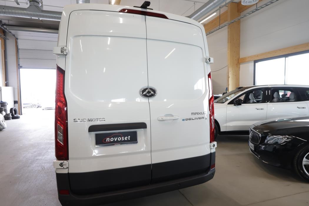 MAXUS E-DELIVER 9 2024