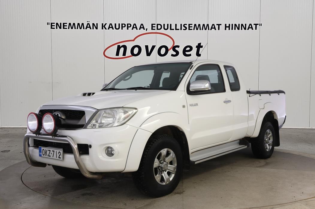 TOYOTA Hilux 2010