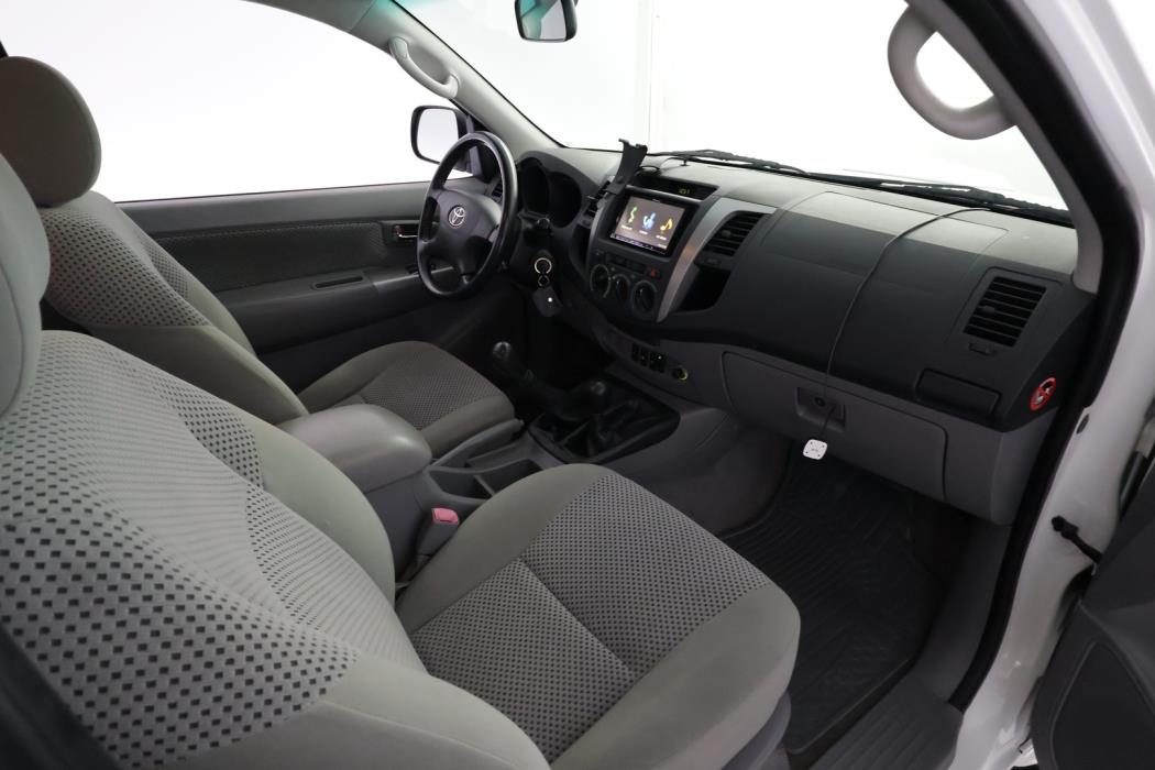 TOYOTA Hilux 2010