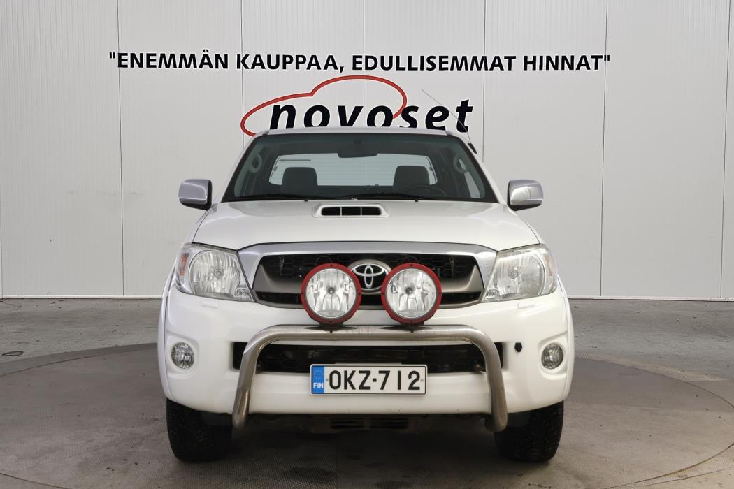 TOYOTA Hilux 2010