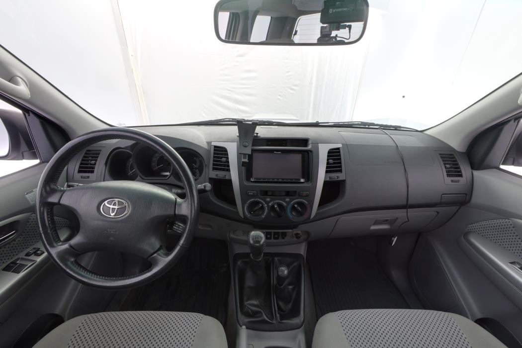 TOYOTA Hilux 2010