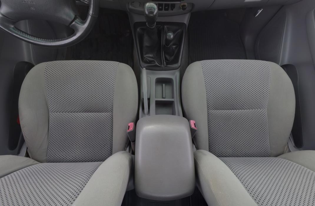 TOYOTA Hilux 2010