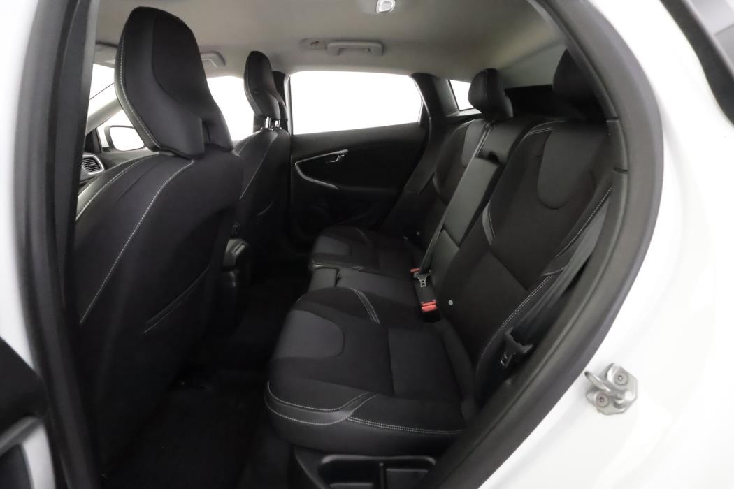 VOLVO V40 2013