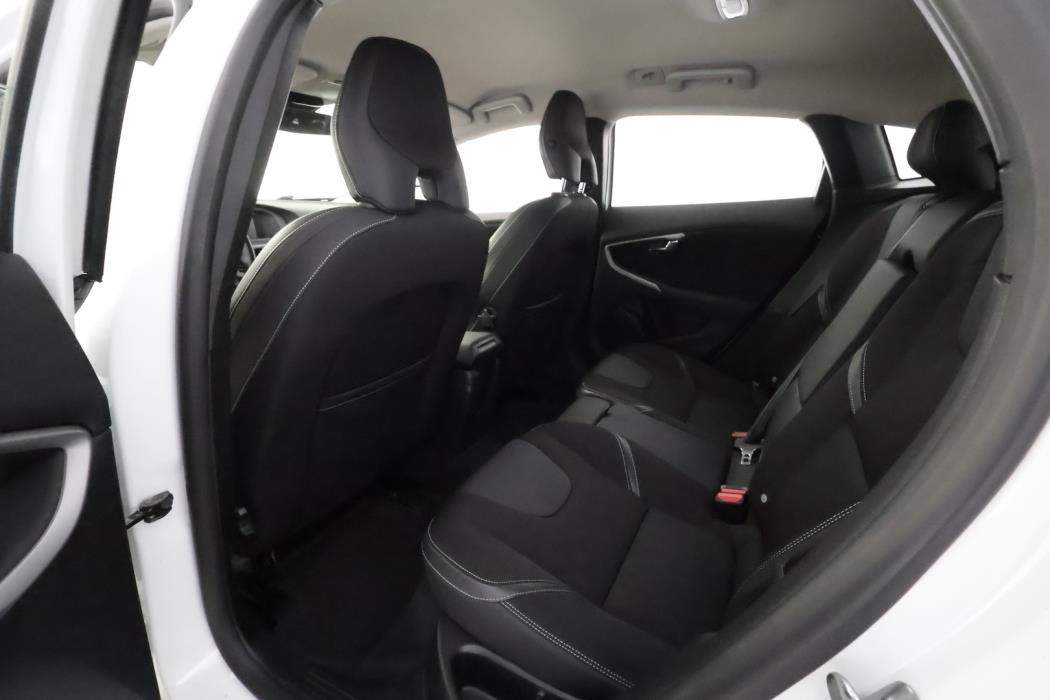 VOLVO V40 2013