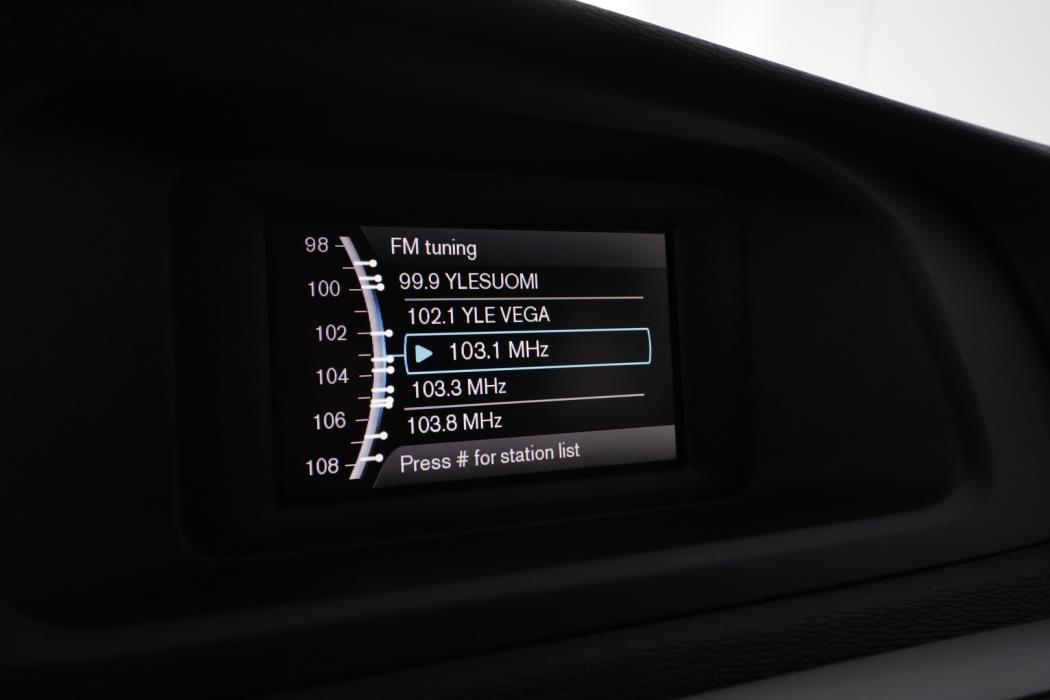 VOLVO V40 2013