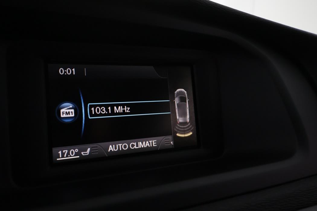 VOLVO V40 2013