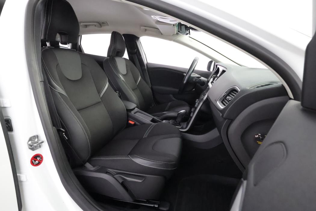 VOLVO V40 2013