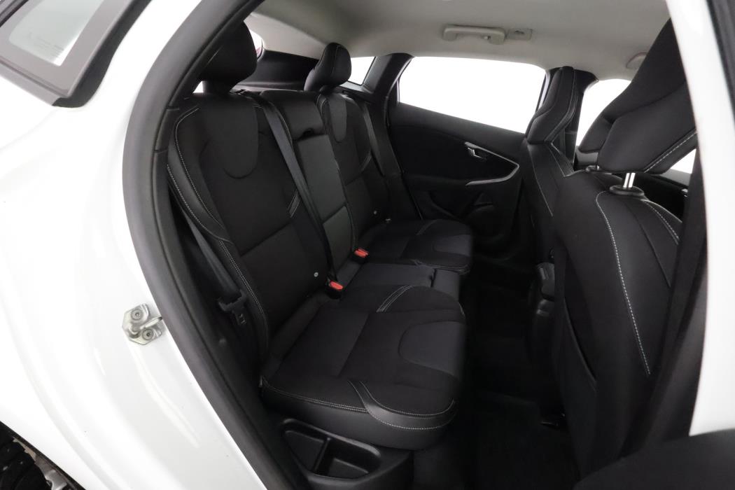 VOLVO V40 2013