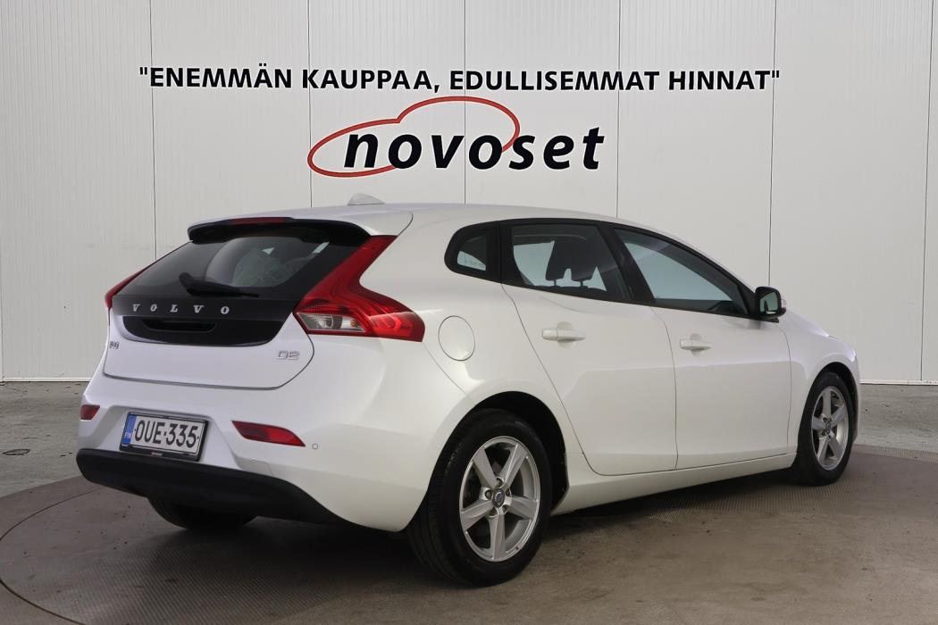 VOLVO V40 2013
