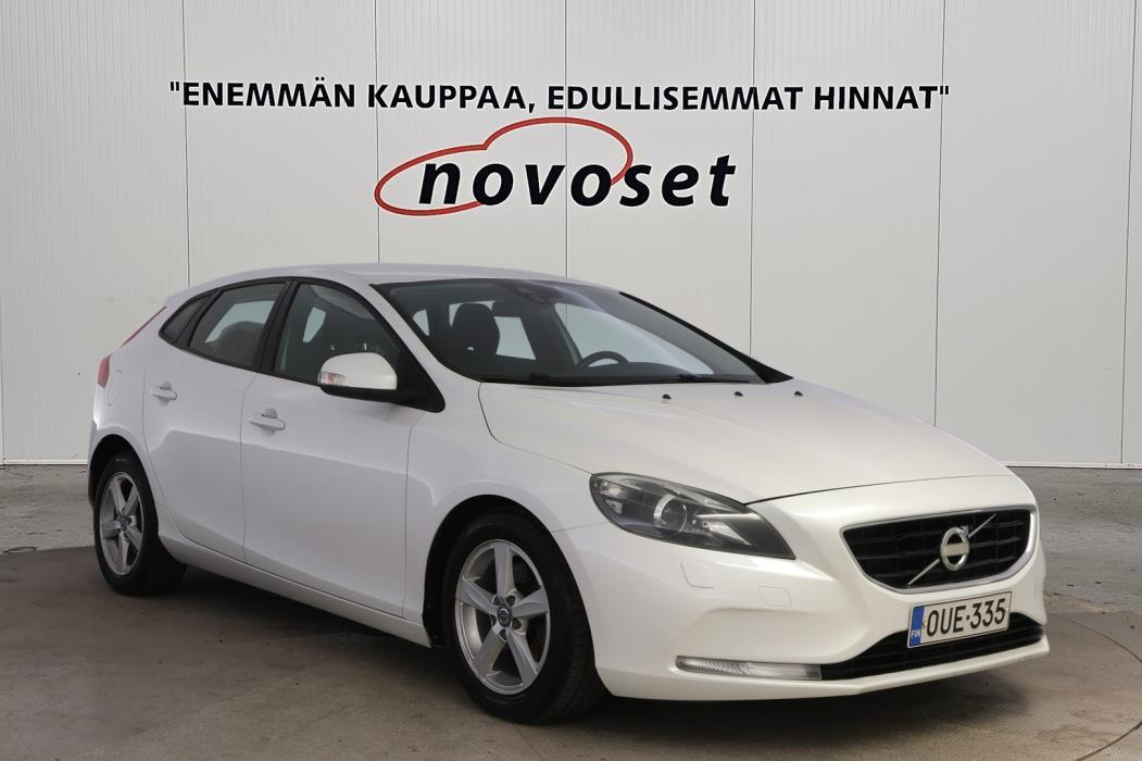 VOLVO V40 2013