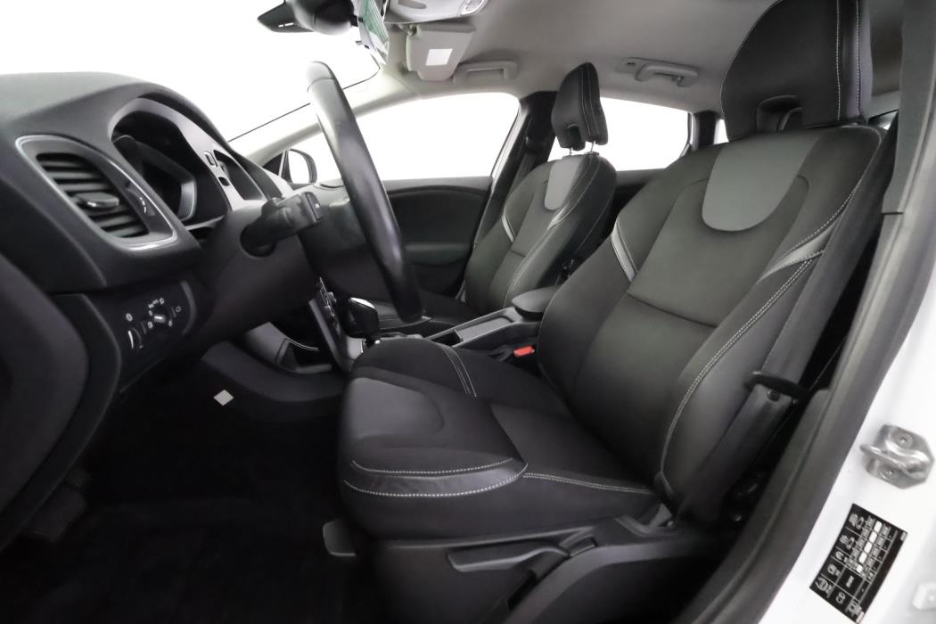 VOLVO V40 2013