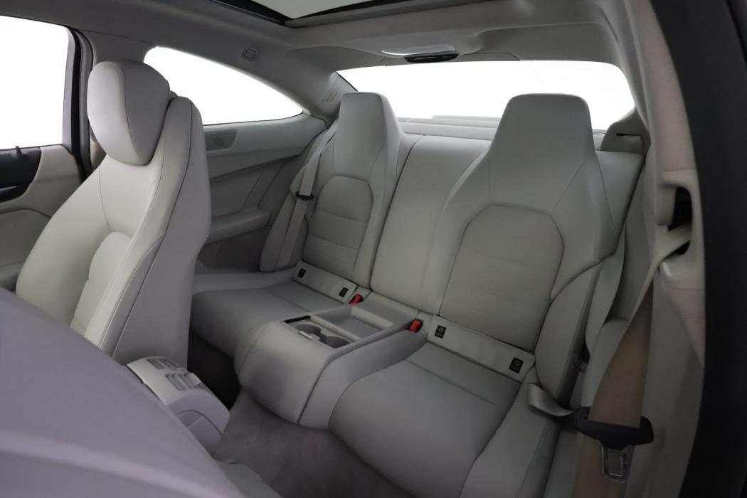 MERCEDES-BENZ C 2012