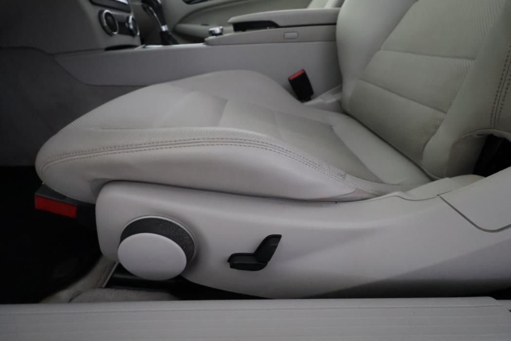 MERCEDES-BENZ C 2012