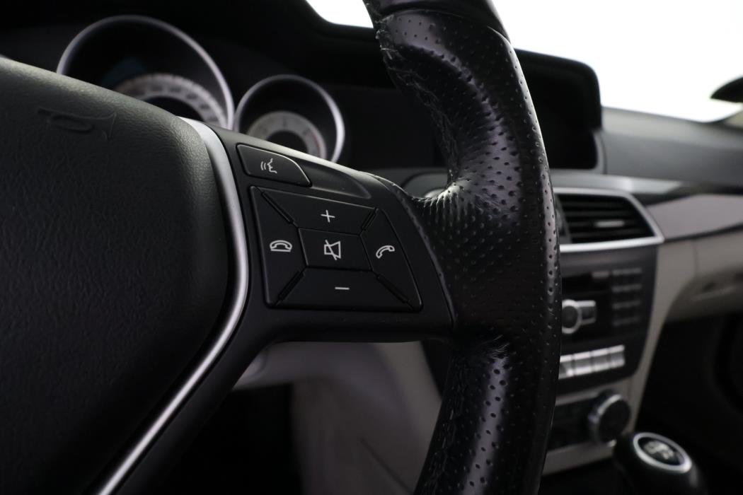 MERCEDES-BENZ C 2012