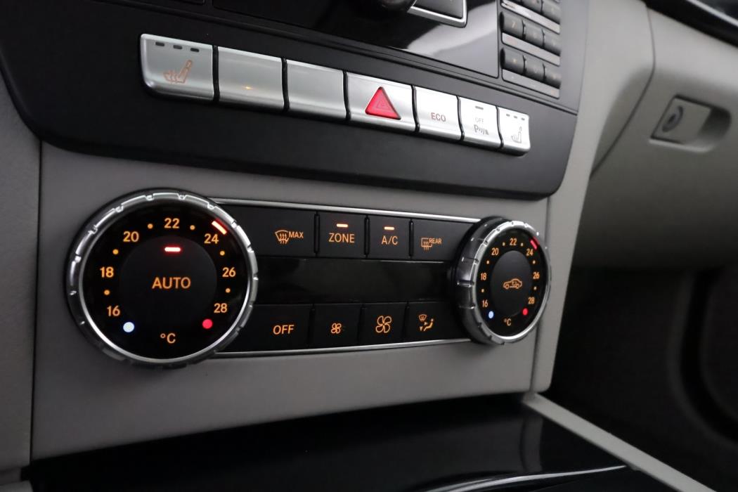 MERCEDES-BENZ C 2012