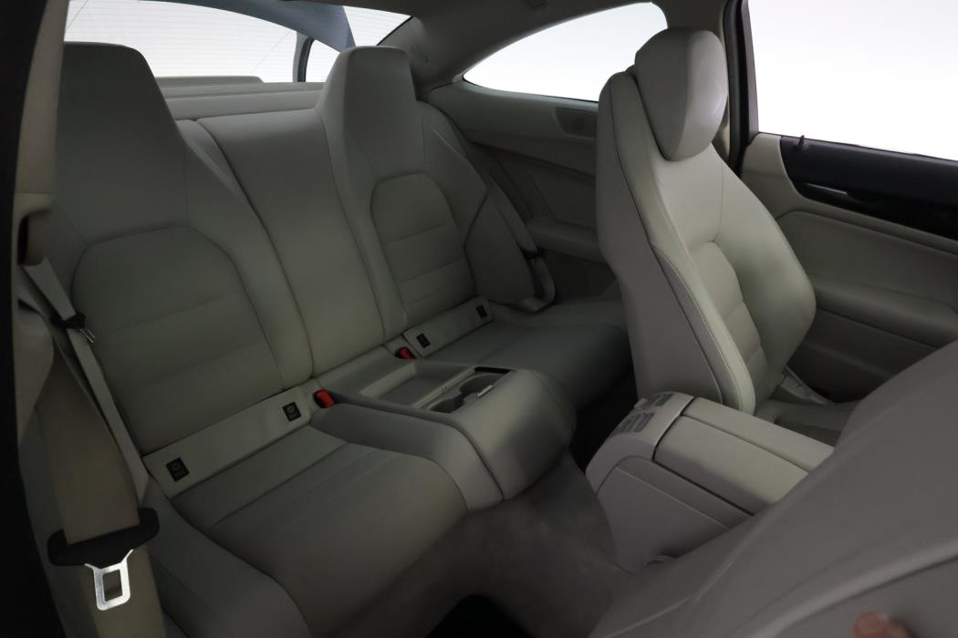 MERCEDES-BENZ C 2012