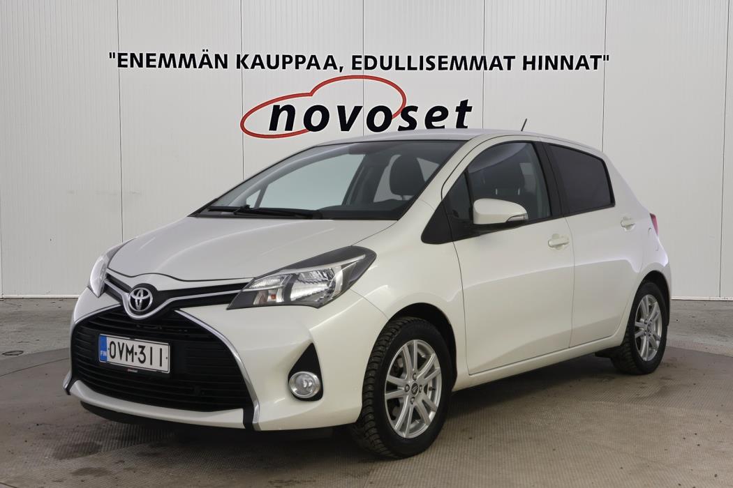 TOYOTA Yaris 2017