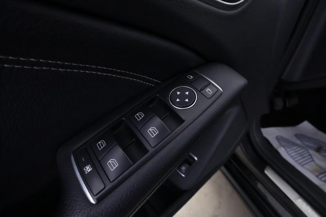 MERCEDES-BENZ CLA 2014