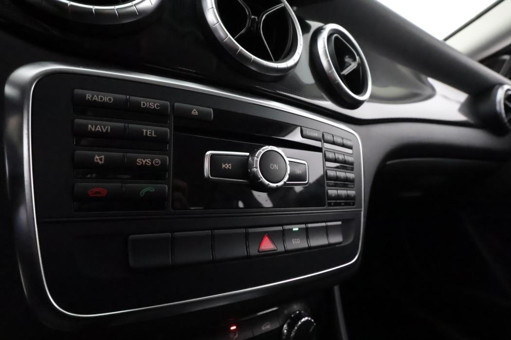 MERCEDES-BENZ CLA 2014