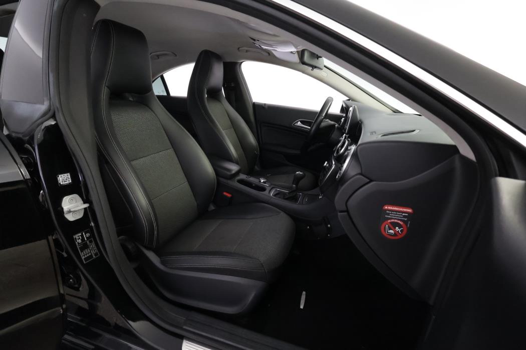 MERCEDES-BENZ CLA 2014