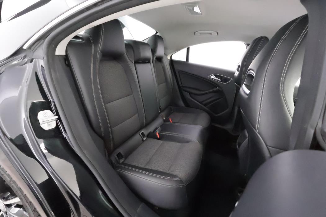 MERCEDES-BENZ CLA 2014
