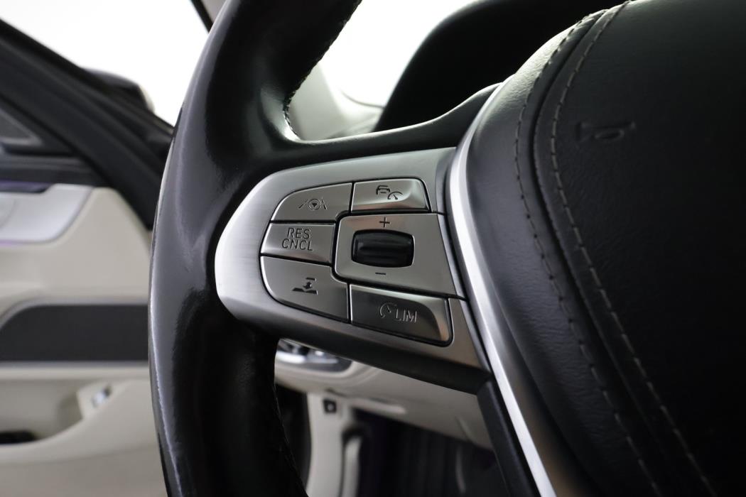 BMW 740 2016