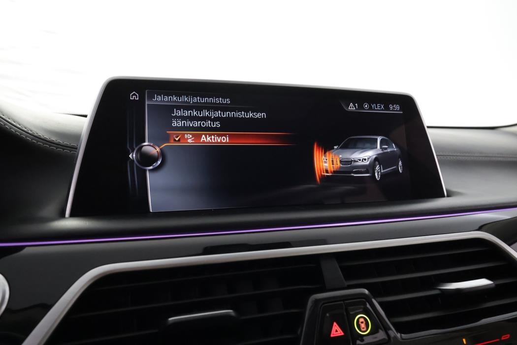 BMW 740 2016