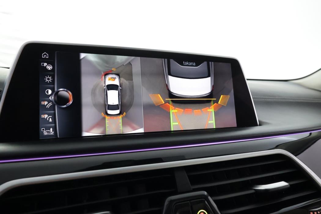 BMW 740 2016